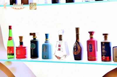 陕西西凤酒·红盖老绿瓶版,荣膺2021年度青酌奖“酒类新品”称号
